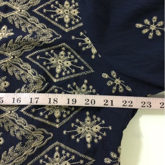 BLOOMCHIC 14-16 1X Plus Navy Blue Rayon Embroidered Boho Blouse Topo NWT b138 - Picture 4 of 8